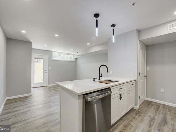 832 19TH Street NE A, Washington DC 20002