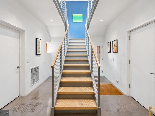 400 Chain Bridge, Mclean VA 22101