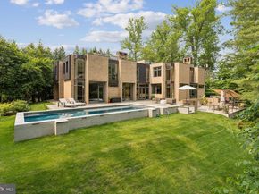 400 Chain Bridge, Mclean VA 22101