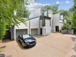 400 Chain Bridge, Mclean VA 22101