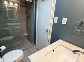 301 Byberry Road H10, Philadelphia PA 19116