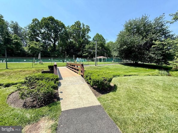 301 Byberry Road H10, Philadelphia PA 19116