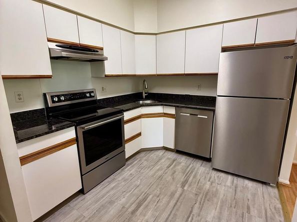 301 Byberry Road H10, Philadelphia PA 19116