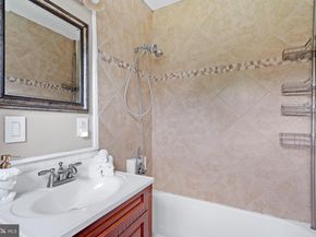 1610 Ripon Place, Alexandria VA 22302