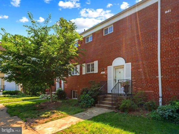 1610 Ripon Place, Alexandria VA 22302