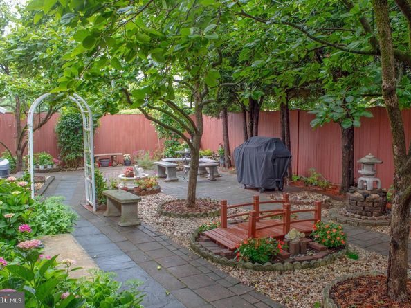 526 S Carlin Springs Road, Arlington VA 22204