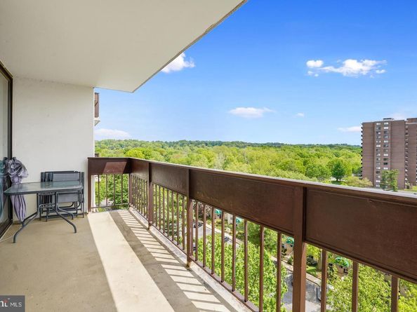 5300 Holmes Run Parkway 914, Alexandria VA 22304