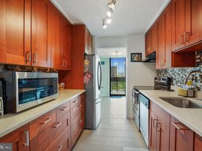 5300 Holmes Run Parkway 914, Alexandria VA 22304