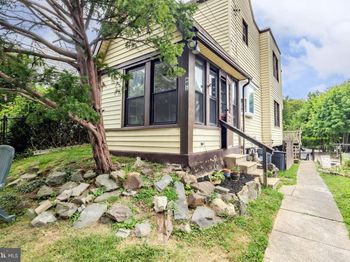 601 Georges Lane