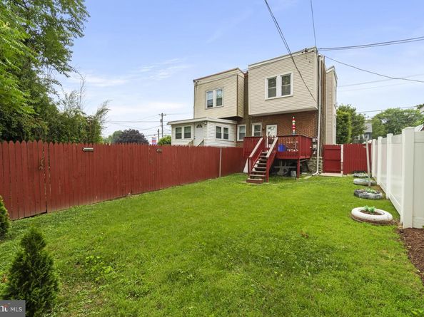 825 Rhawn Street, Philadelphia PA 19111