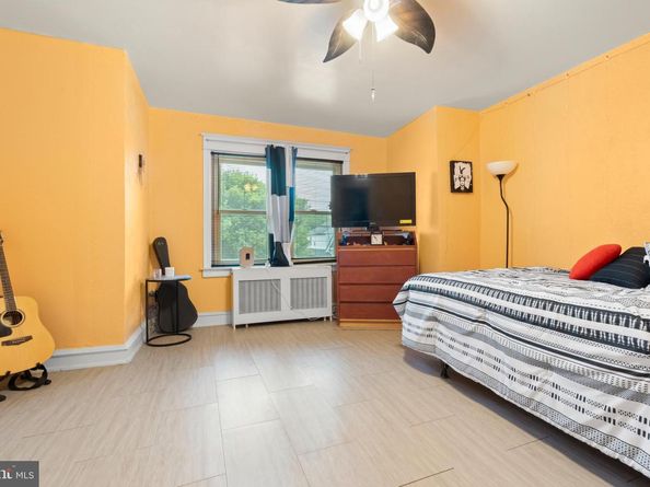 825 Rhawn Street, Philadelphia PA 19111