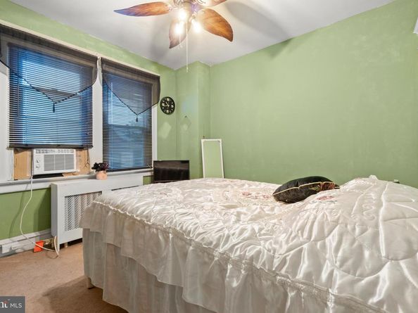 825 Rhawn Street, Philadelphia PA 19111