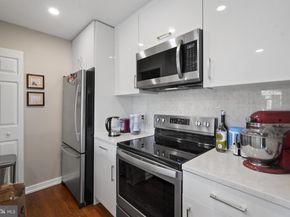 5560 Langston Boulevard 63E, Arlington VA 22207
