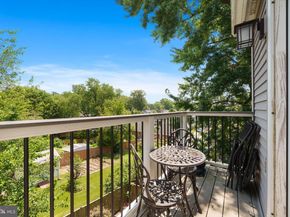 5560 Langston Boulevard 63E, Arlington VA 22207