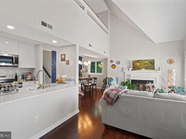 5560 Langston Boulevard 63E, Arlington VA 22207