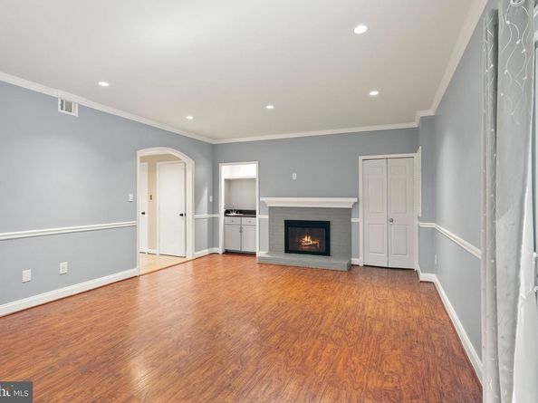 2345 S Rolfe Street S, Arlington VA 22202
