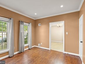 2345 S Rolfe Street S, Arlington VA 22202