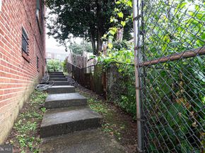 719 Oneida Place NW, Washington DC 20011