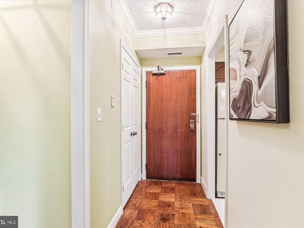 801 S Pitt Street 326, Alexandria VA 22314