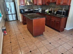 122 Old Soldiers Road, Cheltenham PA 19012