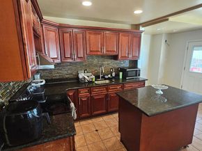 122 Old Soldiers Road, Cheltenham PA 19012
