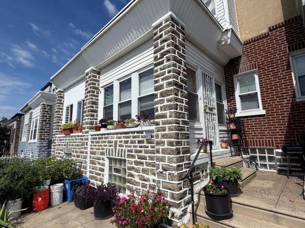 211 E Fisher Avenue, Philadelphia PA 19120