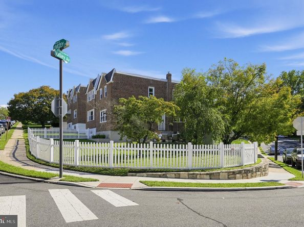 700 Livezey Lane, Philadelphia PA 19128