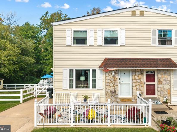 812 Seffert Street, Philadelphia PA 19128