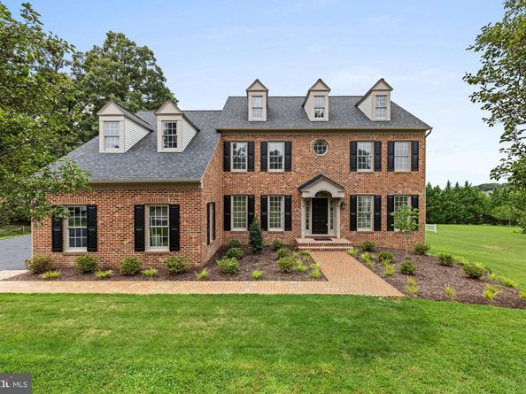 3454 Virginia Oaks Drive, Oakton VA 22124