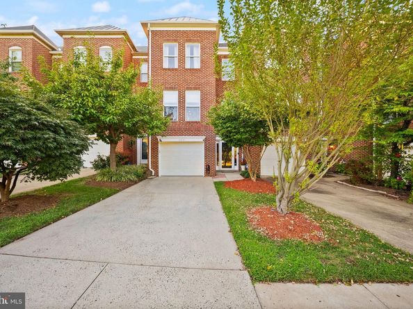 12091 Edgemere Circle, Reston VA 20190