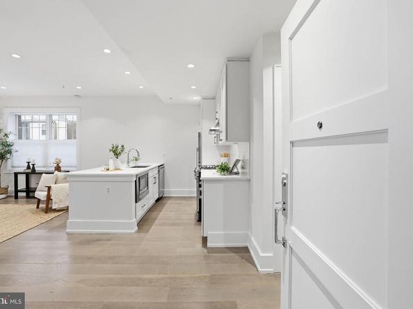 16 17TH Street NE 121, Washington DC 20002