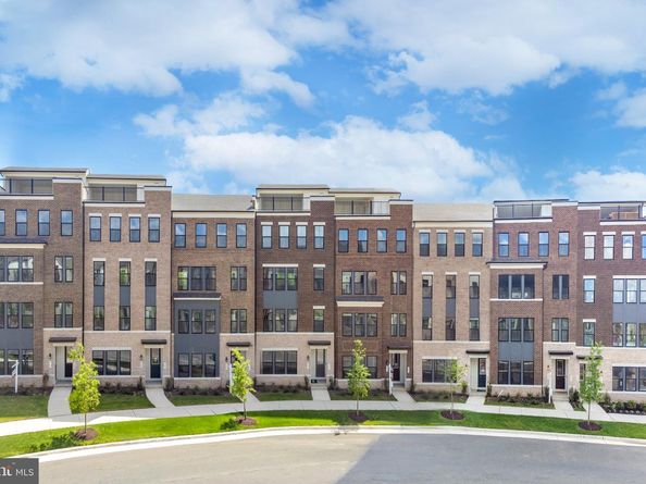 2613 River Birch Road, Herndon VA 20171