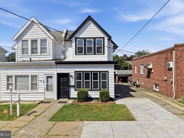 917 Oakmont Street, Philadelphia PA 19111