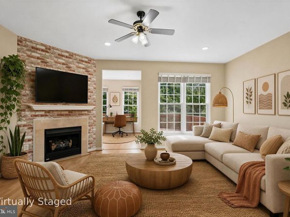 13135 Park Crescent Circle, Herndon VA 20171