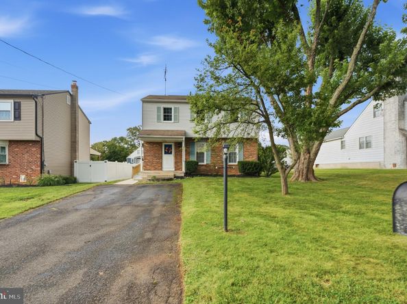 325 Cedar Street, Warminster PA 18974