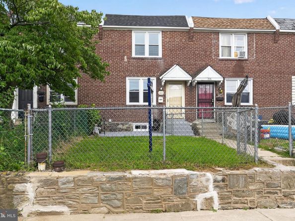 220 Weymouth Road, Darby PA 19023