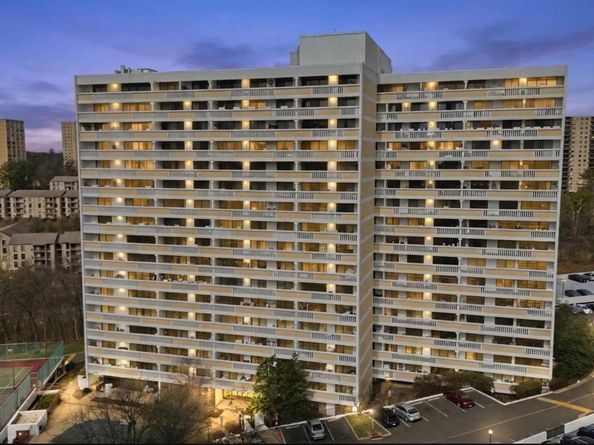 6101 Edsall Road 409, Alexandria VA 22304