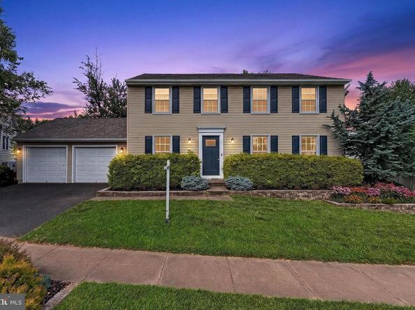 1057 Burwick Drive, Herndon VA 20170