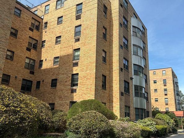 346 E Lancaster Avenue 212, Wynnewood PA 19096