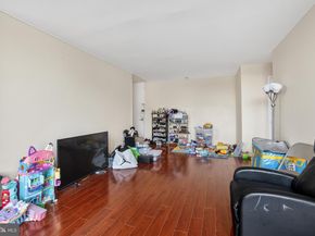 3600 Conshohocken Avenue 911, Philadelphia PA 19131