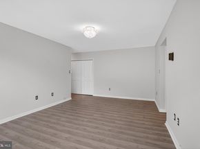 9702 Kingsbridge Drive 302, Fairfax VA 22031