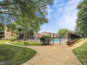 9702 Kingsbridge Drive 302, Fairfax VA 22031