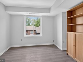 9702 Kingsbridge Drive 302, Fairfax VA 22031