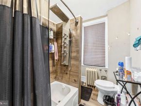 402 Poplar Street, Darby PA 19023