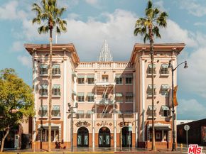 6533 Hollywood Boulevard, Los Angeles CA 90028