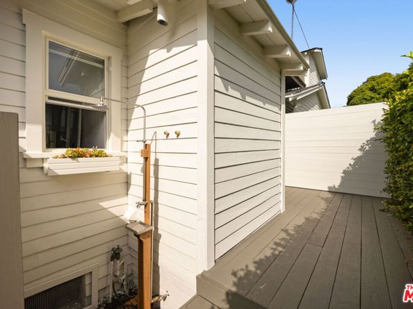 2329 Ocean Avenue, Venice CA 90291