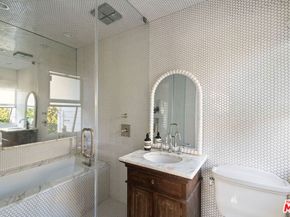 2329 Ocean Avenue, Venice CA 90291