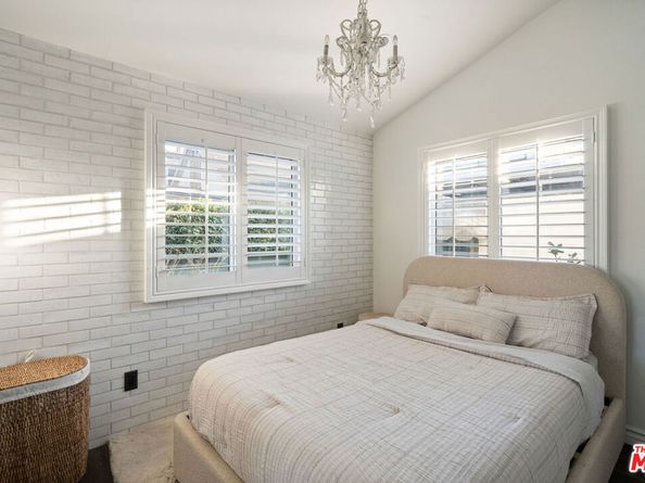 2329 Ocean Avenue, Venice CA 90291