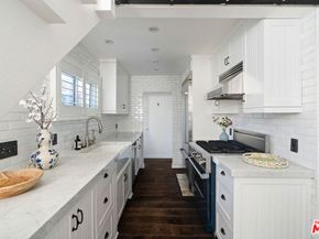 2329 Ocean Avenue, Venice CA 90291