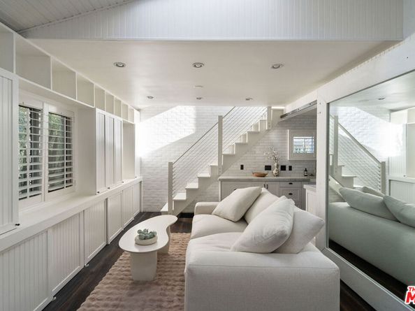 2329 Ocean Avenue, Venice CA 90291